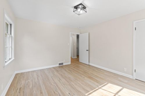 185 85th St, Milwaukee WI  53226-4601 exterior