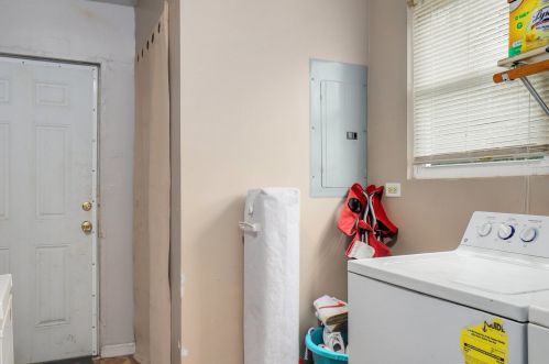 1302 Komensky Ave, Chicago IL 60623-1232 exterior