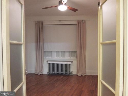 405 Fairmount Ave, Philadelphia PA 19123-2809 exterior