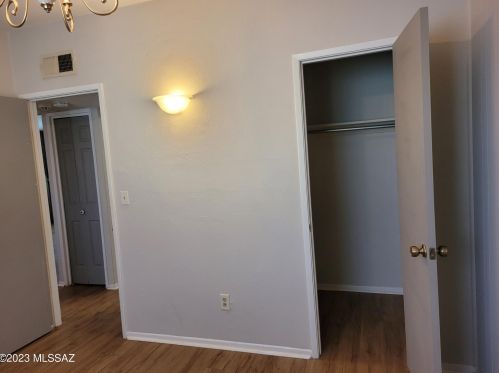 2114 Catalina Ave, Tucson AZ 85712-3225 exterior