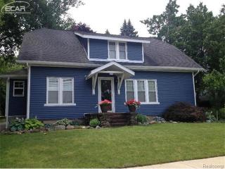 308 Hickory St, Linden, MI 48451-8921