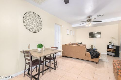 3820 Bethany Home Rd, Phoenix AZ 85015-2507 exterior