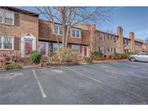 911 Nottingham Dr, Gastonia, NC 28054-8369