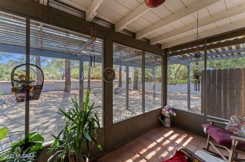 1066 Abrego Dr, Green Valley AZ 85614-3640 exterior