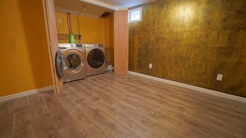 77 Humbert, Springfield MA 01109-2229 exterior