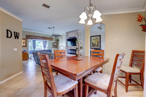 3444 Fashoda St, Fort Pierce FL 34953-4643 exterior