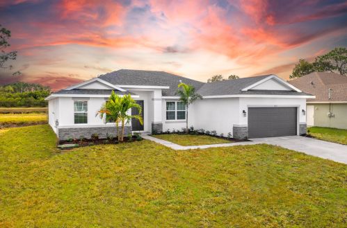 1422 Abacus Ave, Fort Pierce, FL 34953-6603