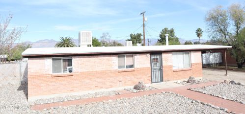 5201 28th St, Tucson AZ  85711-5823 exterior