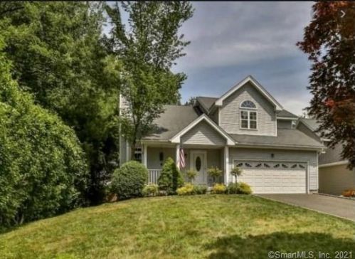 40 Juhasz Rd, Norwalk, CT 06854-1643