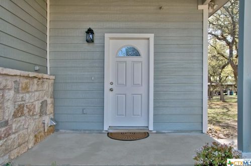 1891 Tanglewood Trail Ct, Spring Branch, TX 78070-5237