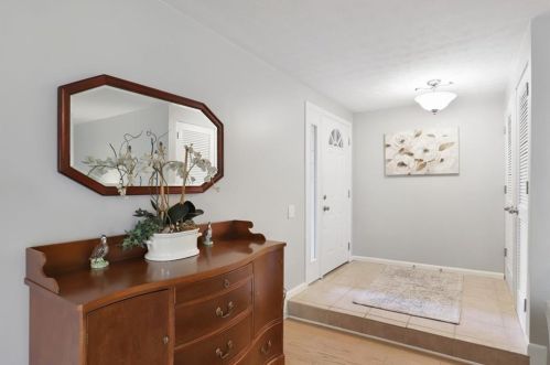 66 Dunwoody Springs Dr, Atlanta, GA 30328-4556