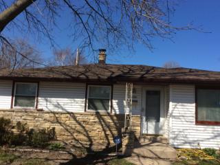 7700 Bobolink Ave, Milwaukee, WI 53218-1731