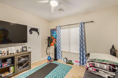 1004 Amberwood Dr, Phoenix AZ  85048-1937 exterior