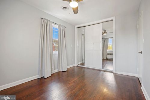 1418 Dogwood Dr, Alexandria VA  22302-2723 exterior