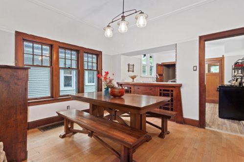 2577 69, Milwaukee WI 53219-2503 exterior