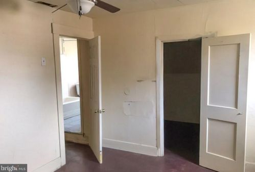 1304 Main St, Darby PA 19023-2619 exterior