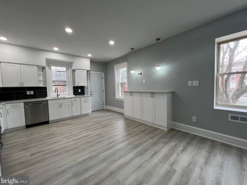 551 Gilham St, Philadelphia PA  19111-5230 exterior