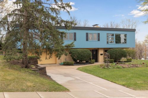 1690 Bohland Ave, Saint Paul, MN 55116-2123