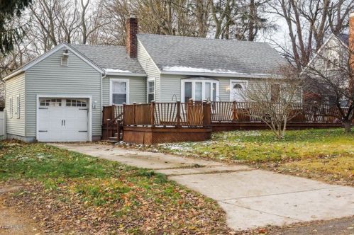 340 Bluffview, Watervliet, MI 49098-9380