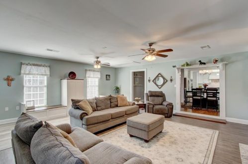 3865 Cagle Rd, Gainesville GA 30501-7613 exterior