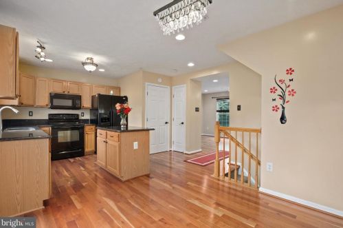 8714 Belleau Ct, Ellicott MD  21043-4673 exterior