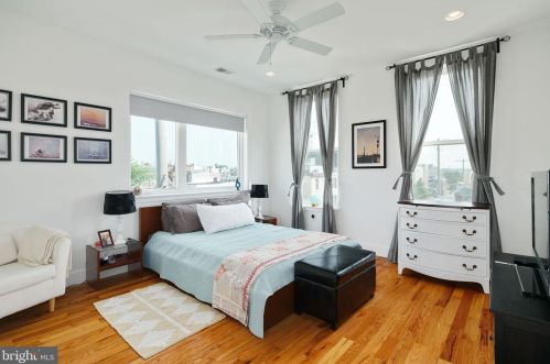 2201 Cumberland St, Philadelphia PA 19125-2203 exterior