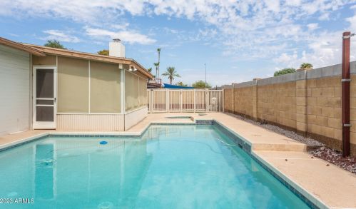 721 Apache Dr, Chandler AZ 85224-4324 exterior