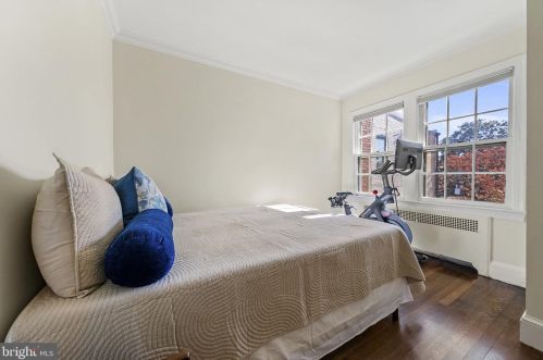 3324 Reservoir Rd, Washington DC  20007-2311 exterior