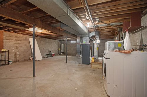 151 Brooks Rd, Meskegon MI 49442-6503 exterior