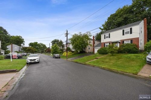 63 Hillcrest Dr, Dumont, NJ 07628-2006