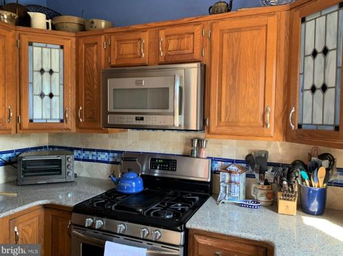 614 Church St, Limerick PA 19468-2123 exterior