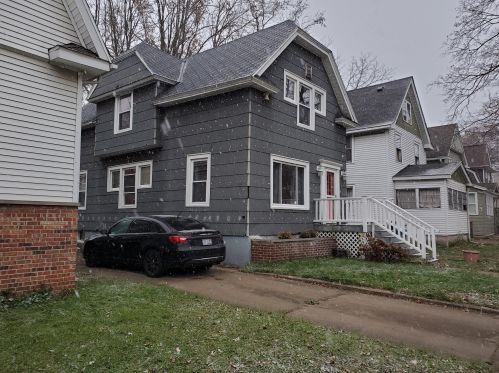 453 Egleston Ave, Kalamazoo, MI 49001-2917