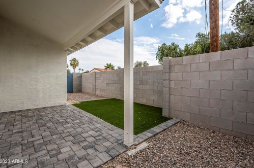 5039 18 Ave, Phoenix AZ 85015-6121 exterior