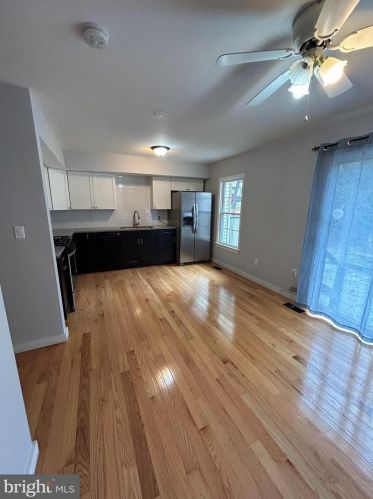 1085 Copperstone Ct, Rockville MD  20852-1151 exterior