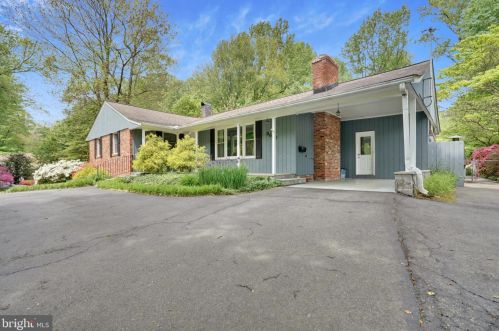 8600 Chapel Dr, Annandale, VA 22003-3616