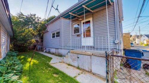 1126 Layton Blvd, Milwaukee WI  53215-1635 exterior