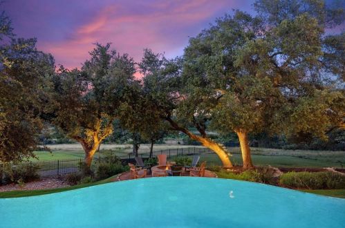 17837 Flagler Dr, Austin TX 78738-7630 exterior