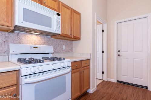 9558 Marsh Wren Pl, Tucson AZ 85742-8455 exterior