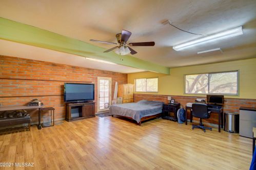 8901 Bears Path Rd, Tucson AZ  85749-8139 exterior