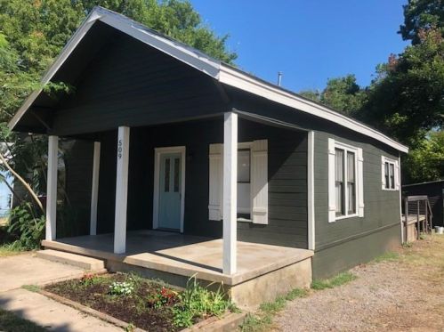 509 Sears St, Denison TX  75021-2739 exterior