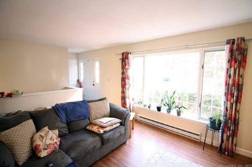 30 Hemlock Ter Ext, Deep River CT 06417-1606 exterior