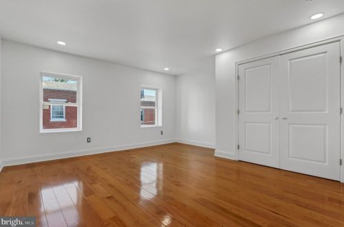 312 Manton St, Philadelphia PA  19147-5213 exterior