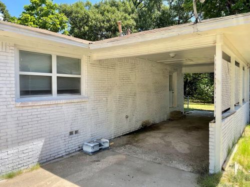 2100 Bluebonnet Ave, Denison TX  75020-7114 exterior