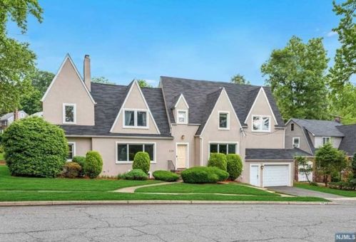 1256 Emerson Ave, Teaneck, NJ 07666-2863