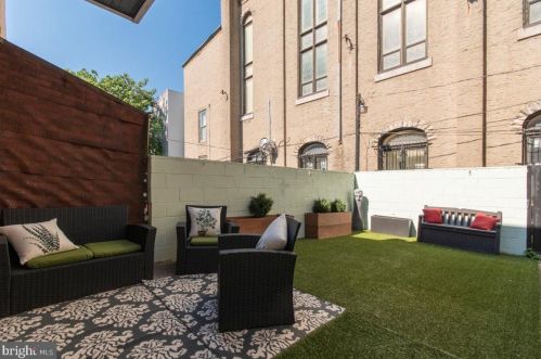 1304 18 St, Philadelphia PA 19140-1015 exterior