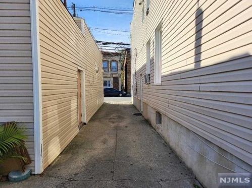 134 Jewell St, Outwater NJ 07026-3750 exterior