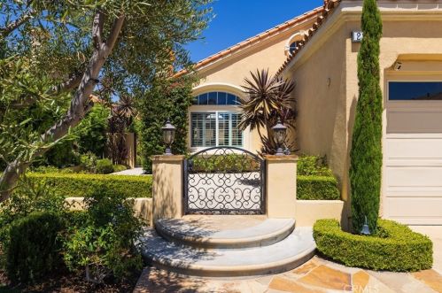 2191 Carrera, Tustin, CA 92782-8701