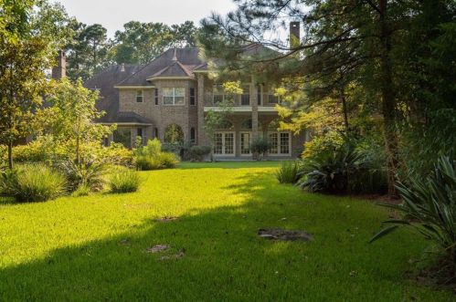 2 Kings Riv Ct, Humble TX 77346-1475 exterior