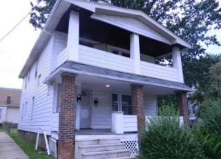 906 Rudyard Rd, Cleveland, OH 44110-3163