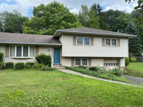 324 Thorpe Ave, Meriden, CT 06450-7133